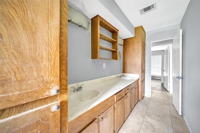 3225 Bostic Street, Houston, TX 77093