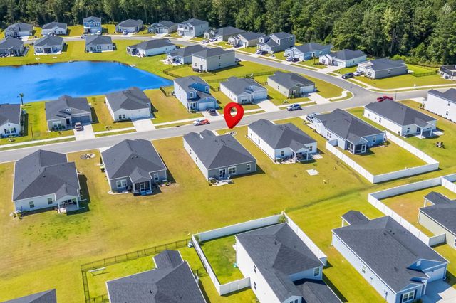 172 Fox Rae Dr., Conway, SC 29526