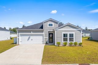 172 Fox Rae Dr., Conway, SC 29526