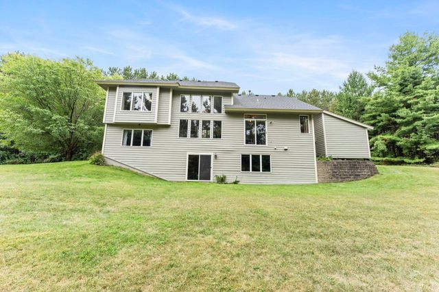 13840 28th Street N, Stillwater, MN 55082