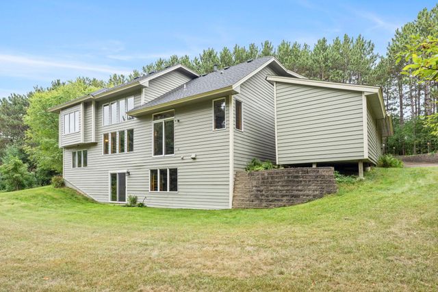 13840 28th Street N, Stillwater, MN 55082