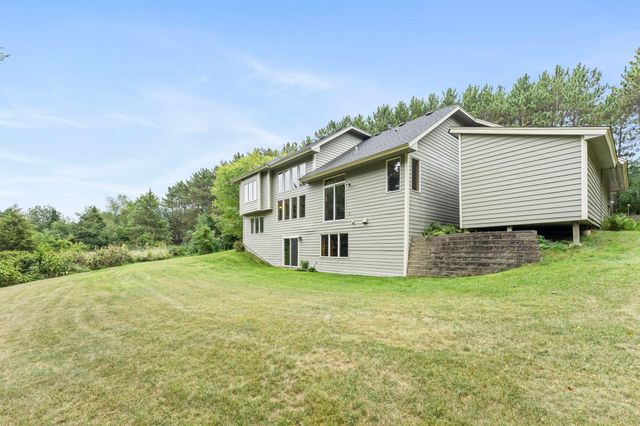 13840 28th Street N, Stillwater, MN 55082