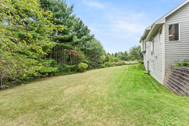 13840 28th Street N, Stillwater, MN 55082