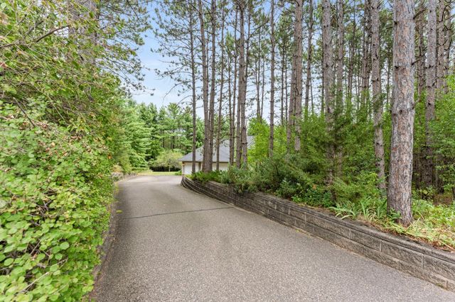 13840 28th Street N, Stillwater, MN 55082