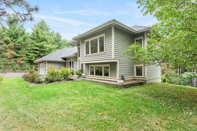 13840 28th Street N, Stillwater, MN 55082