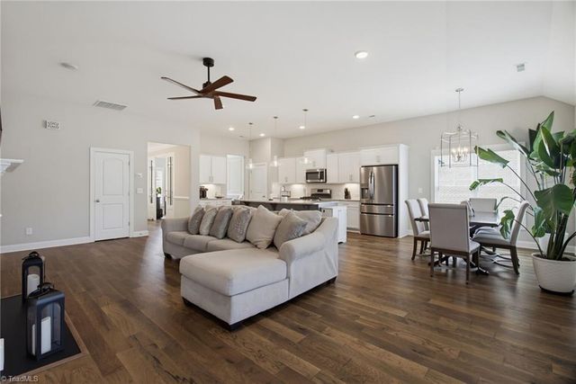 252 Rosewood Drive, Winston-salem, NC 27127