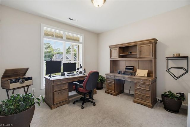252 Rosewood Drive, Winston-salem, NC 27127