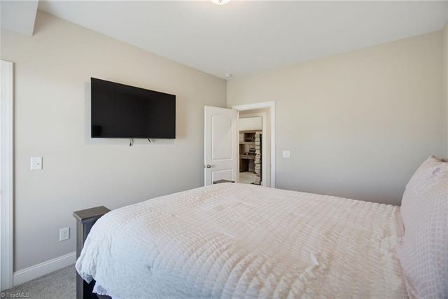 252 Rosewood Drive, Winston-salem, NC 27127