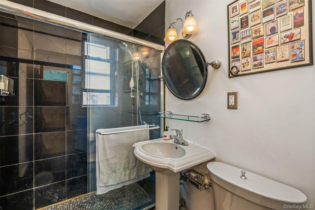 65-30 108 Street 2D, Forest Hills, NY 11375