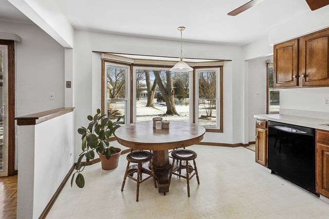 1151 S Edgewood Avenue, Lombard, IL 60148