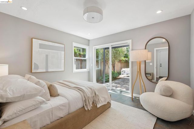 1849 Brentwood Rd, Oakland, CA 94602