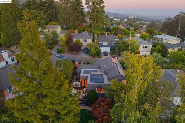1849 Brentwood Rd, Oakland, CA 94602