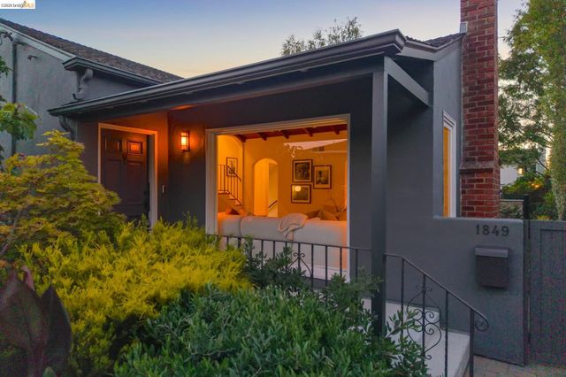 1849 Brentwood Rd, Oakland, CA 94602