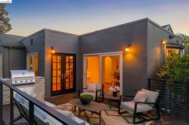 1849 Brentwood Rd, Oakland, CA 94602