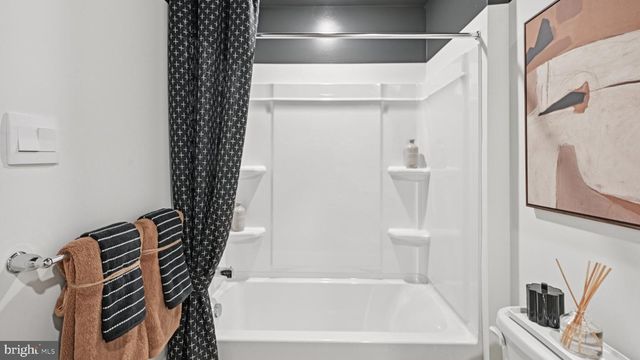 48 ROBERT DRIVE, Runnemede, NJ 08078