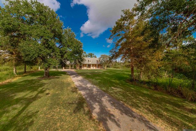 4381 Hwy 306 Highway, Des Allemands, LA 70030