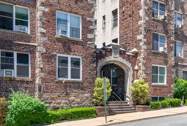 305 Sixth Avenue 2E, Pelham, NY 10803