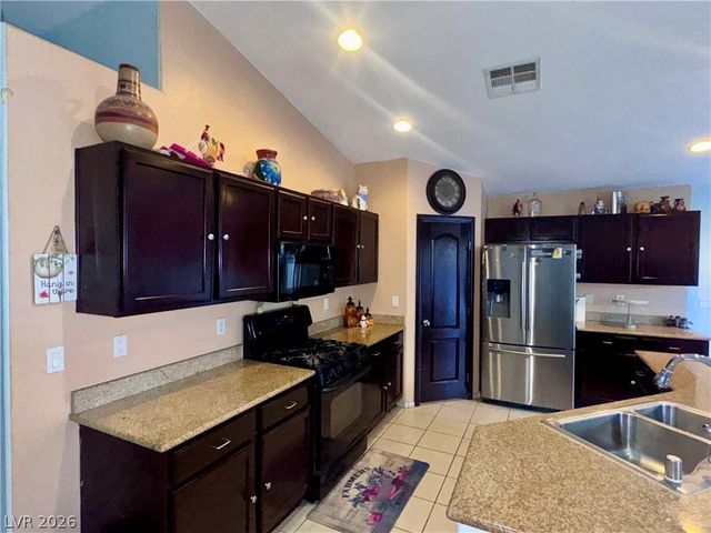 320 Purple Passion Avenue, North Las Vegas, NV 89032