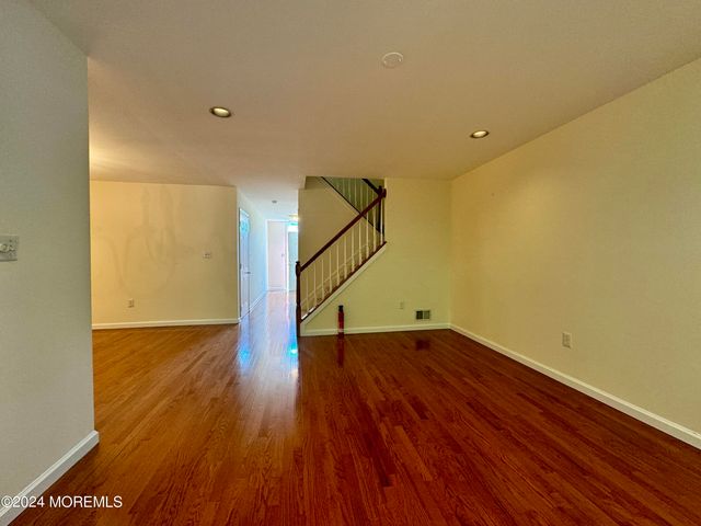 28 Alpine Road, 177, Holmdel, NJ 07733