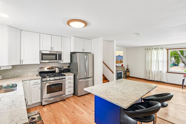 5733 Rose Court, Berkeley, IL 60163