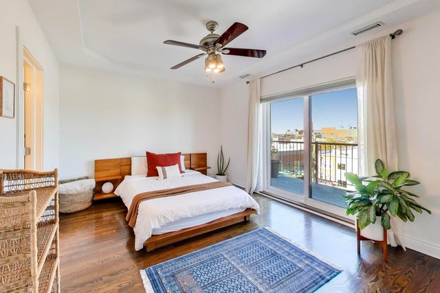 2332 W Belmont Avenue 4, Chicago, IL 60618