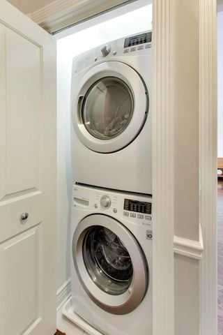 2332 W Belmont Avenue 4, Chicago, IL 60618