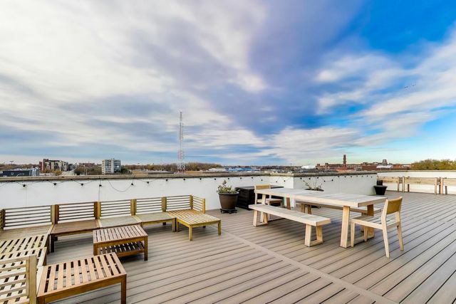 2332 W Belmont Avenue 4, Chicago, IL 60618