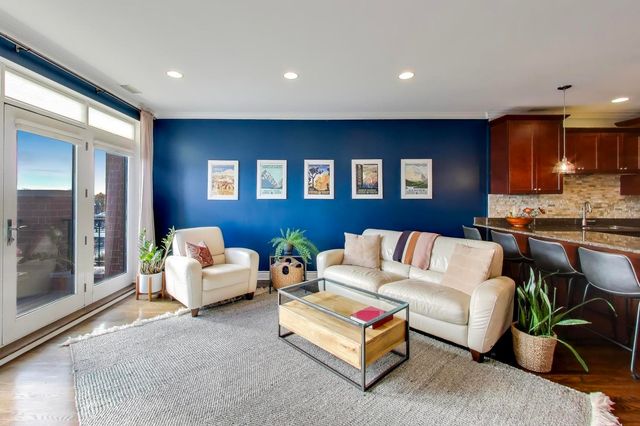 2332 W Belmont Avenue 4, Chicago, IL 60618