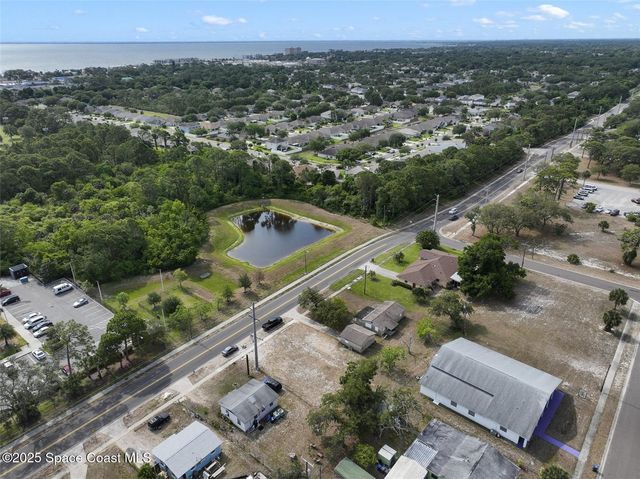 1720 S Deleon Avenue, Titusville, FL 32780