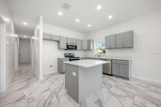 1720 S Deleon Avenue, Titusville, FL 32780