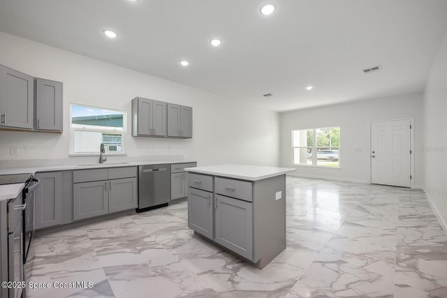 1720 S Deleon Avenue, Titusville, FL 32780