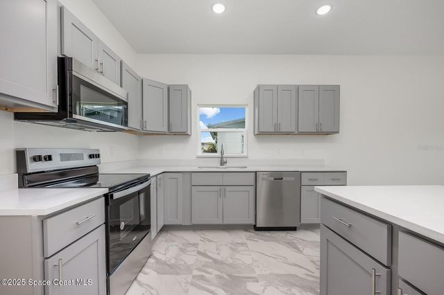 1720 S Deleon Avenue, Titusville, FL 32780