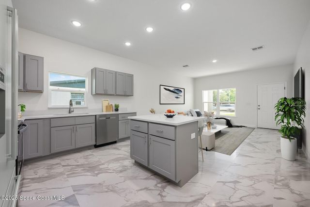 1720 S Deleon Avenue, Titusville, FL 32780