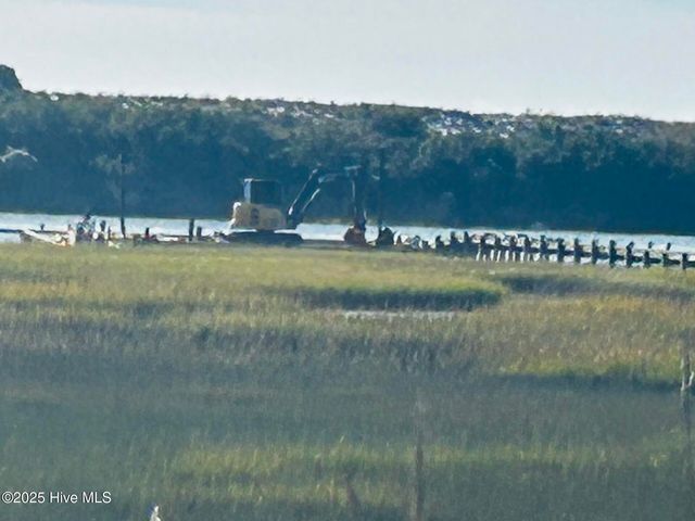 306 Nicholas Way, Hubert, NC 28539