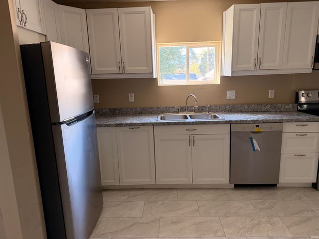3205 S Michigan Street, South Bend, IN 46614