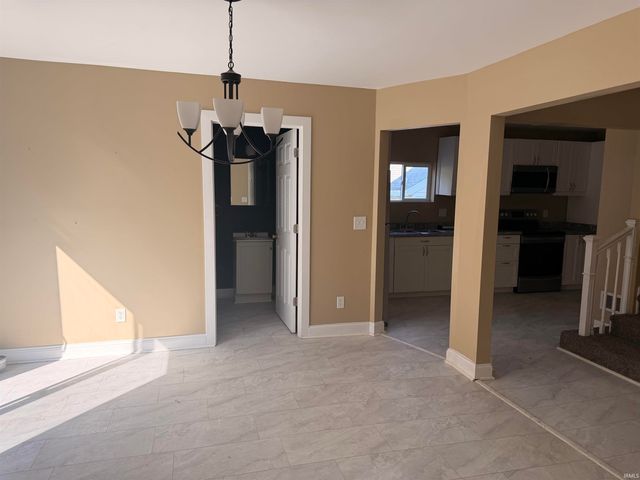 3205 S Michigan Street, South Bend, IN 46614