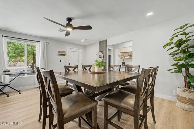 1807 W HIGHLAND Avenue, Phoenix, AZ 85015