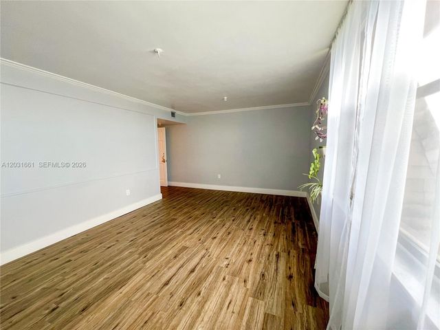 671 NE 195th Street 425E, Miami, FL 33179