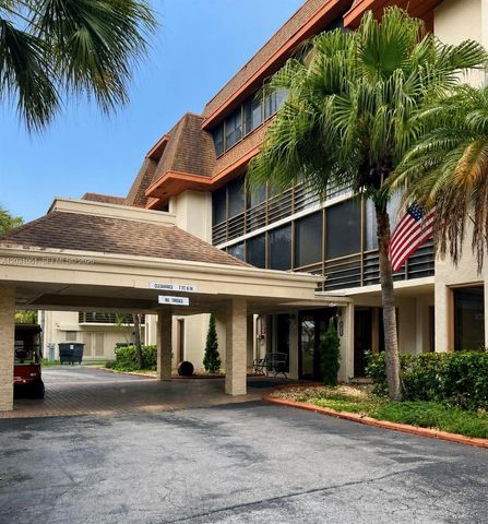 671 NE 195th Street 425E, Miami, FL 33179