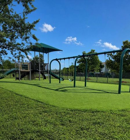 671 NE 195th Street 425E, Miami, FL 33179