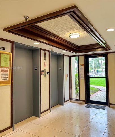 671 NE 195th Street 425E, Miami, FL 33179