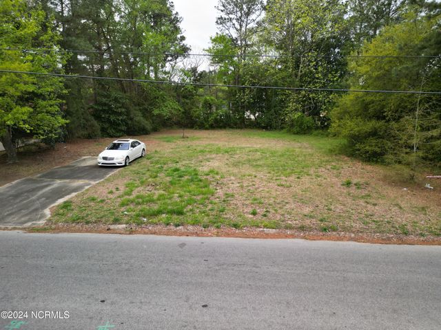 902 Rosanne Drive, Kinston, NC 28504