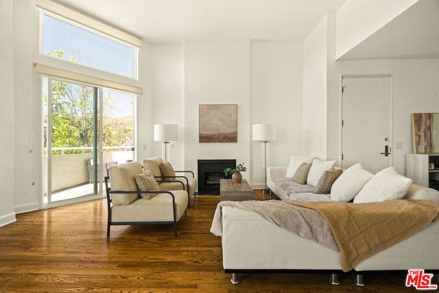 1310 N Detroit Street 401, Los Angeles, CA 90046