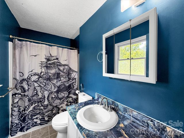 29 Colony Lane, Waynesville, NC 28786