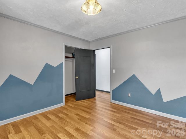 29 Colony Lane, Waynesville, NC 28786