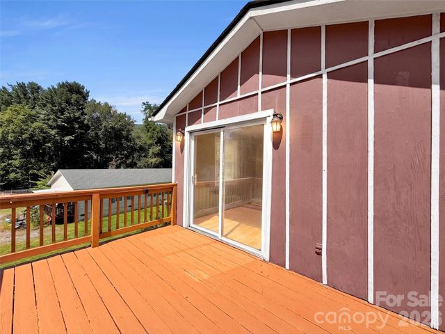 29 Colony Lane, Waynesville, NC 28786