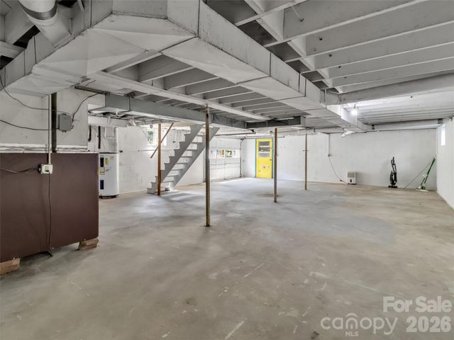 29 Colony Lane, Waynesville, NC 28786