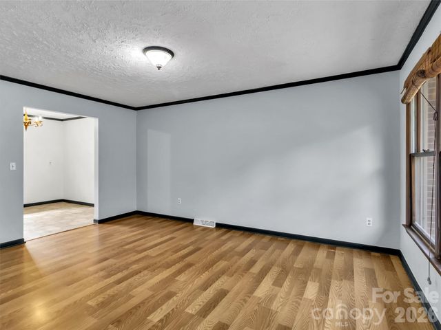 29 Colony Lane, Waynesville, NC 28786