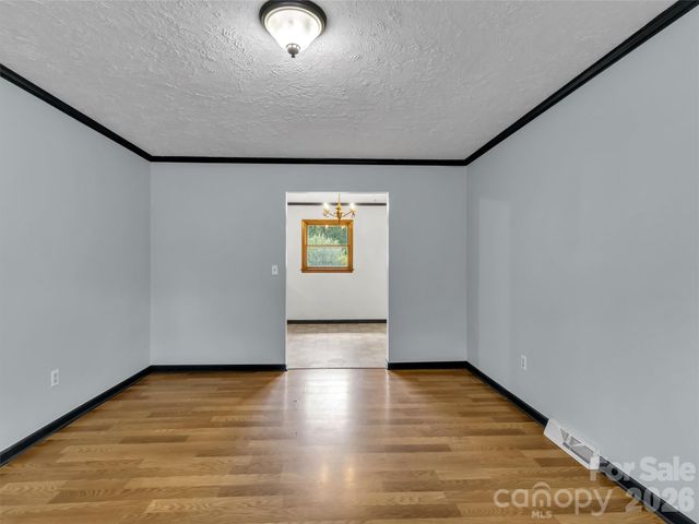 29 Colony Lane, Waynesville, NC 28786