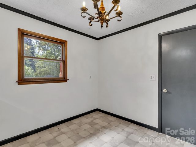 29 Colony Lane, Waynesville, NC 28786